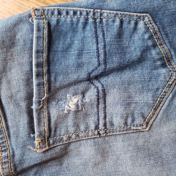 Arizona Jean Co. Distressed Fringe Hem Denim Shorts Juniors Size 3 - Picture 9 of 11